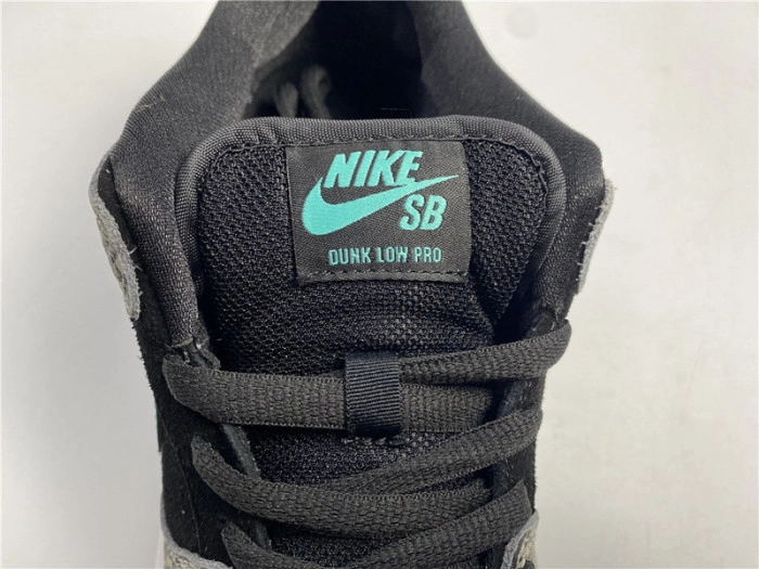 NIKE SB DUNK LOW PRO"ELEPHANT" BQ6817-009