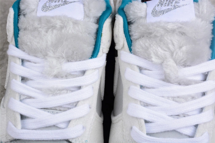 NIKE WMNS DUNK LOW 'ICE' - DO2326 001