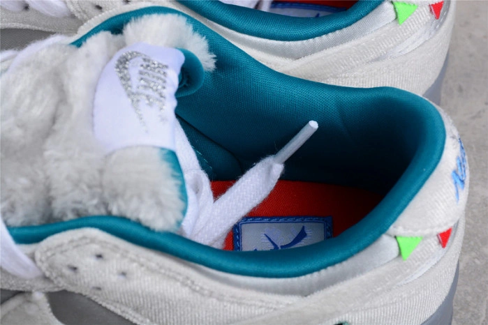 NIKE WMNS DUNK LOW 'ICE' - DO2326 001