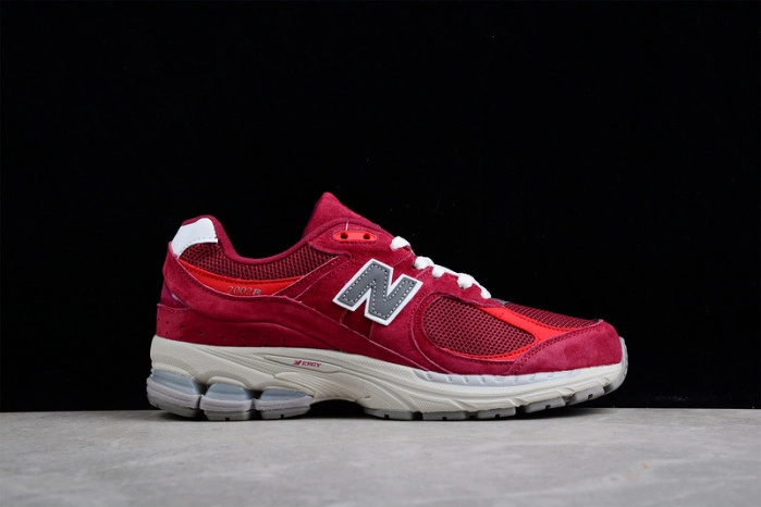 New Balance 2002R Bordeaux M2002RHA