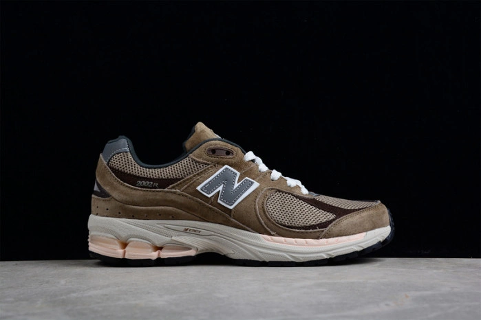New Balance 2002R Olive Brown M2002RHN