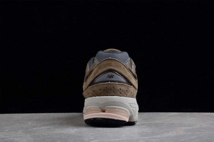 New Balance 2002R Olive Brown M2002RHN