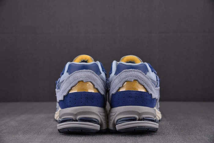 New Balance 2002R Protection Pack Light Arctic Grey Purple M2002RDI