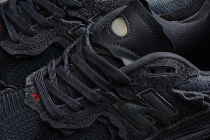New Balance 2002R Protection Pack Phantom M2002RDB