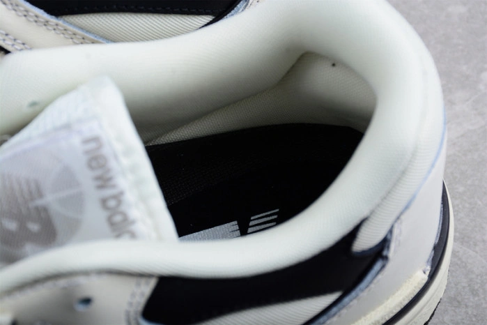 New Balance 550 Cream Black BB550LWT