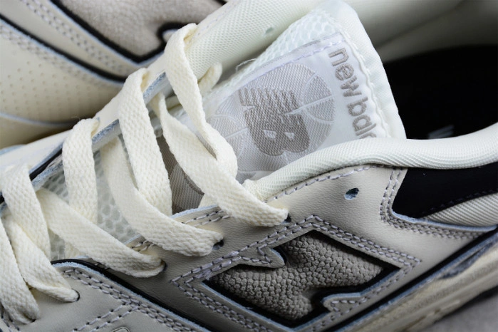 New Balance 550 Cream Black BB550LWT