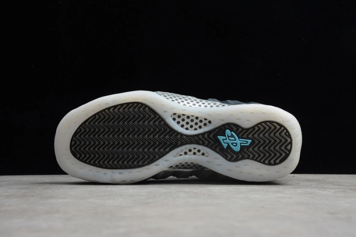 Nike Air Foamposite One Chromeposite 744306-001