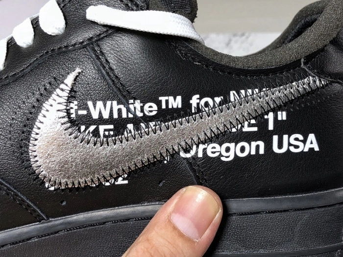 Nike Air Force 1 Low '07 Off-White MoMA    AV5210-001