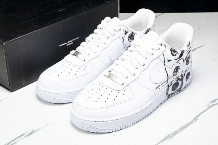 Nike Air Force 1 Low Supreme Comme des Garcons Shirt    923044-100