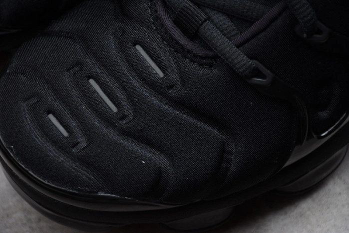 Nike Air VaporMax Plus Triple Black  924453-004