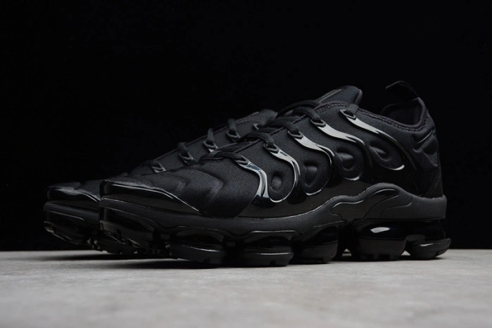 Nike Air VaporMax Plus Triple Black  924453-004