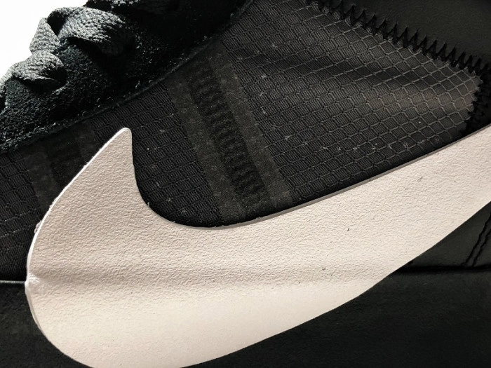 Nike Blazer Mid O-W Grim Reaper  AA3832-001