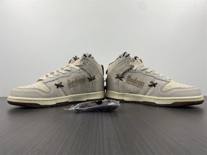 Nike Dunk High Bodega Sail Multi  CZ8125-100