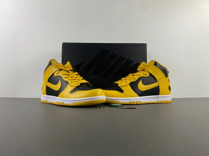 Nike Dunk High Wu-Tang (2024)   HJ4320-001