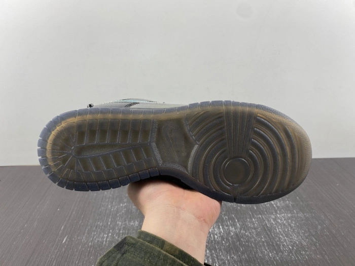Nike Dunk Low BETRUE To Your DNA Hyperflat  FV3617-001