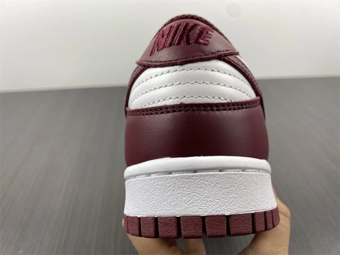 Nike Dunk Low Bordeaux (W) DD1503-108