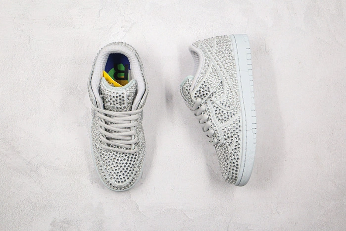 Nike Dunk Low Cactus Plant Flea Market Pure Platinum CZ2670-001