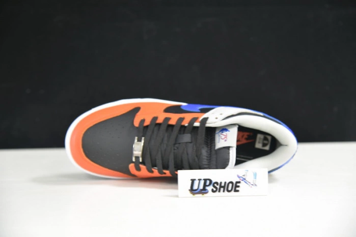 Nike Dunk Low EMB NBA 75th Anniversary Knicks  DD3363-002