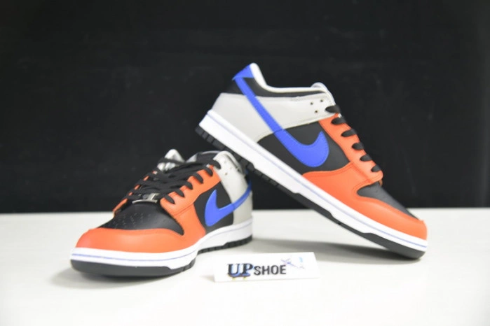 Nike Dunk Low EMB NBA 75th Anniversary Knicks  DD3363-002