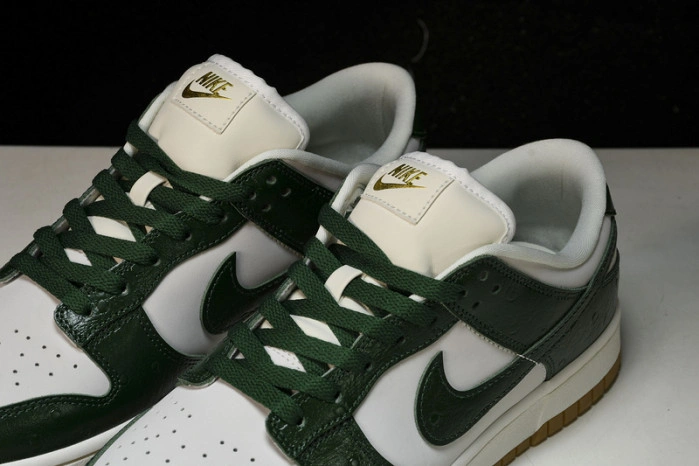 Nike Dunk Low Gorge Green FJ2260-002