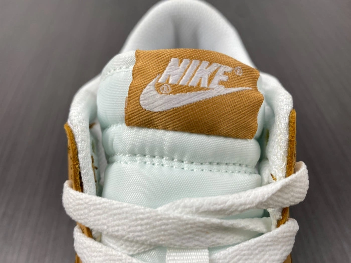 Nike Dunk Low Harvest Moon (W) DD1503-114