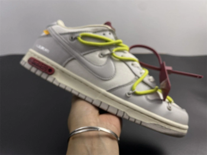 Nike Dunk Low O-W Lot 8 DM1602 106
