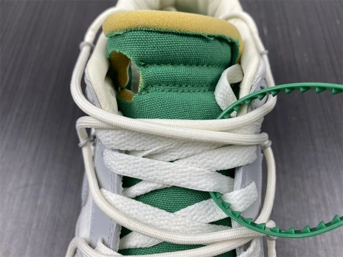 Nike Dunk Low Off-White Lot 25   DM1602-121