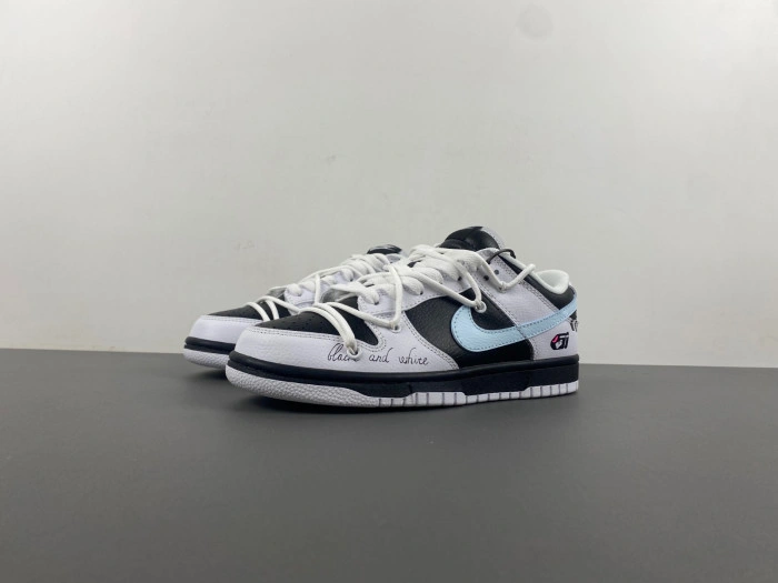 Nike Dunk Low Reverse Panda  FD9064-011