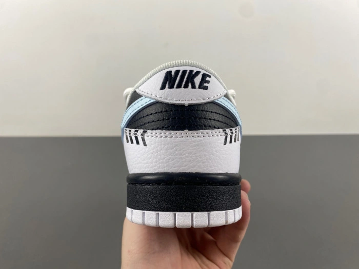 Nike Dunk Low Reverse Panda  FD9064-011