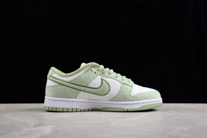 Nike Dunk Low SE Fleece Pack Honeydew DQ7579-300