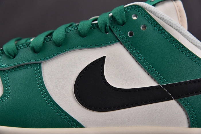 Nike Dunk Low SE Lottery Pack Malachite Green  DR9654-100