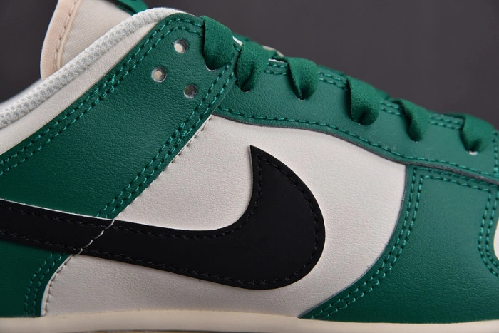 Nike Dunk Low SE Lottery Pack Malachite Green  DR9654-100