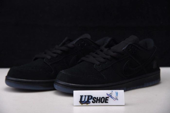 Nike Dunk Low SP Undefeated 5 On It Black  DO9329-001
