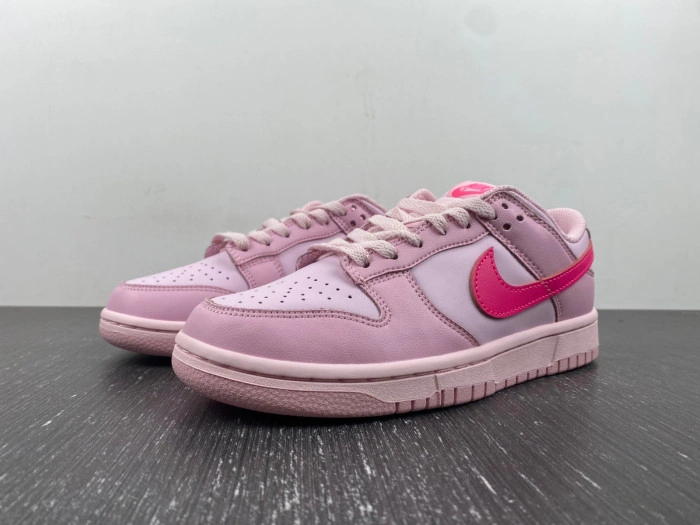Nike Dunk Low Triple Pink (GS)    DH9765-600