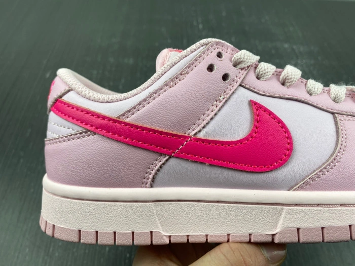Nike Dunk Low Triple Pink (GS)    DH9765-600