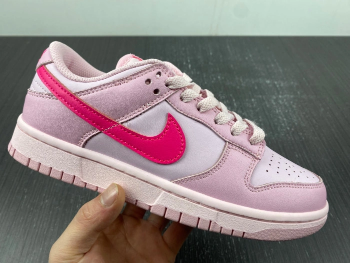 Nike Dunk Low Triple Pink (GS)    DH9765-600