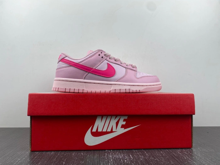 Nike Dunk Low Triple Pink (GS)    DH9765-600