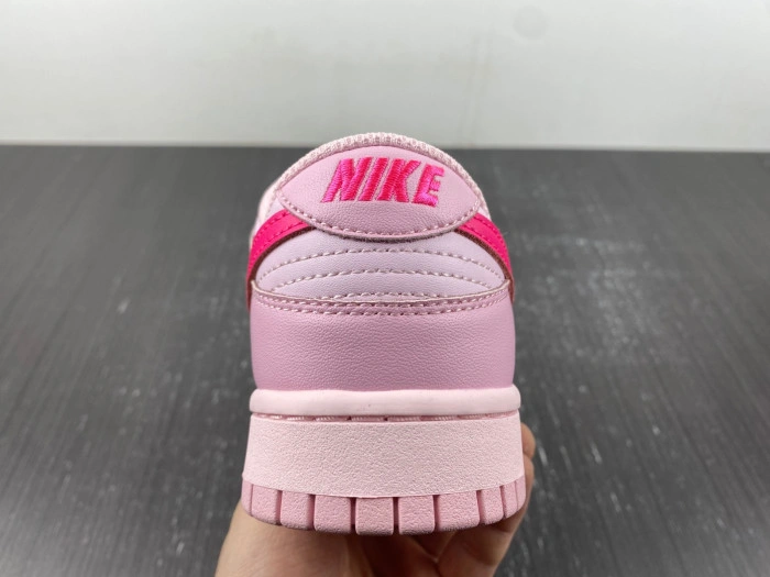 Nike Dunk Low Triple Pink (GS)    DH9765-600