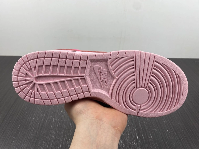 Nike Dunk Low Triple Pink (GS)    DH9765-600