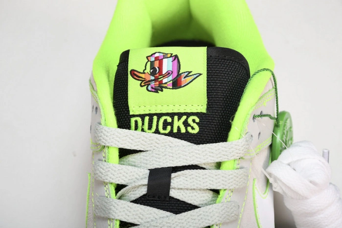 Nike Dunk Low University of Oregon PE (2023) FQ7260-001