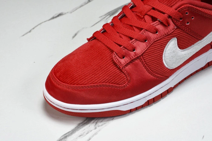 Nike Dunk Low Valentine's Day  FZ3548-612