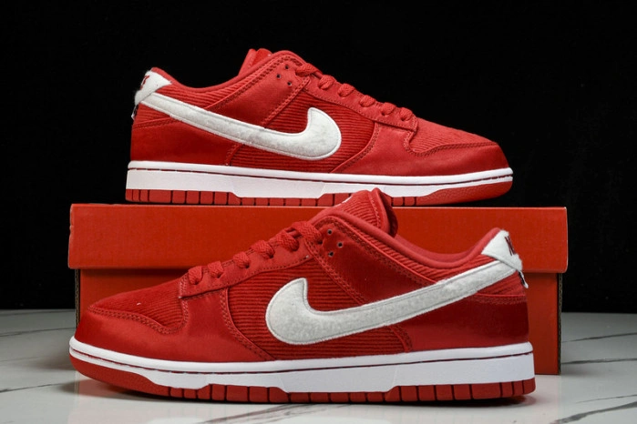 Nike Dunk Low Valentine's Day  FZ3548-612
