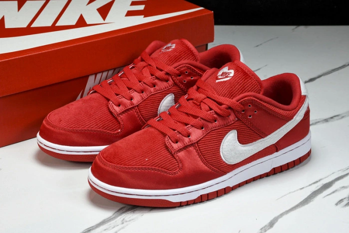 Nike Dunk Low Valentine's Day  FZ3548-612