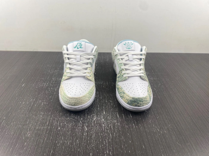 Nike Dunk Low Year of the Dragon