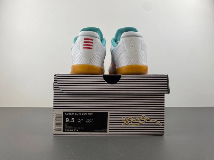 Nike Kobe 11 EM Low Summer Pack   836184-103