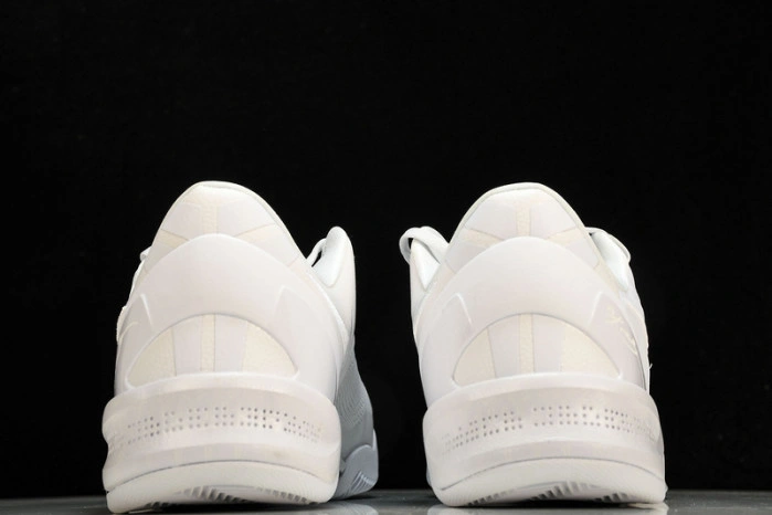 Nike Kobe 8 Protro Halo   FJ9364-100