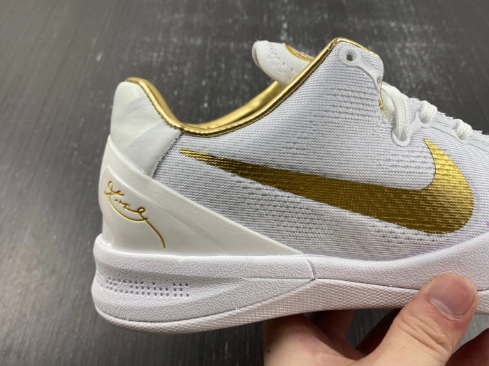 Nike Kobe 8 Protro White Golden  FV6325-100