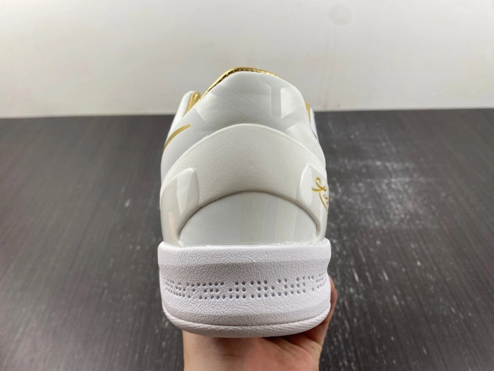 Nike Kobe 8 Protro White Golden  FV6325-100