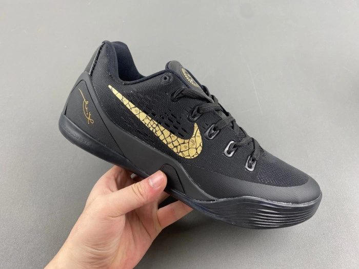 Nike Kobe 9 EM Low   646701-701