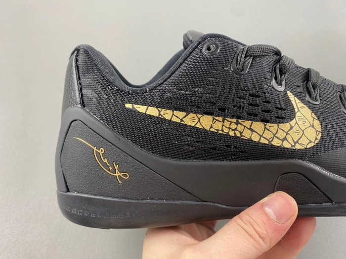 Nike Kobe 9 EM Low   646701-701